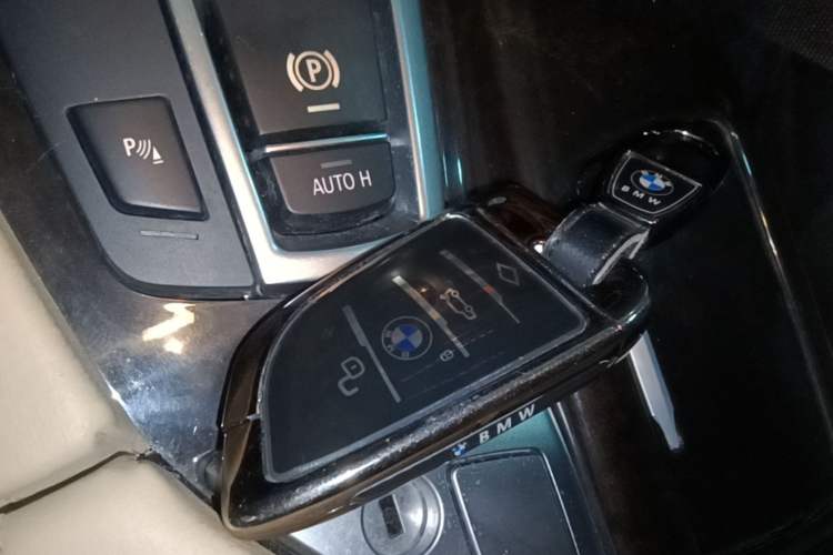 Used BMW 5 Series 2014 525Li Leading Model Vehicle Key