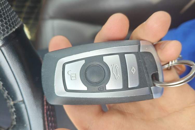 Used BMW 5 Series 2014 525Li Luxury Design Package Vehicle Key