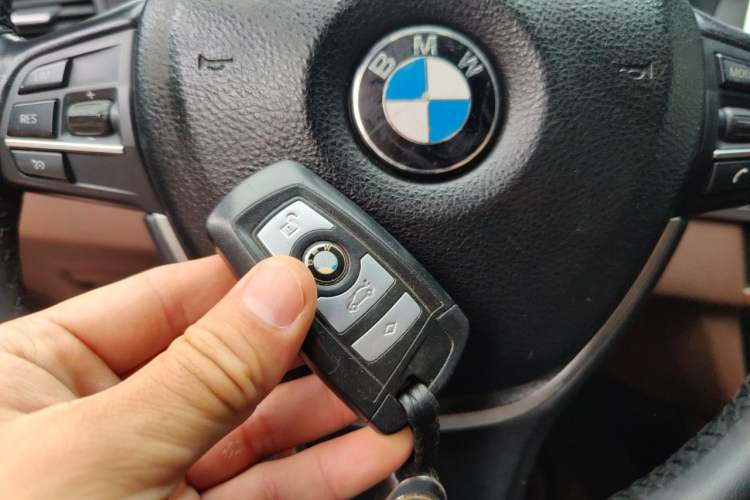 Used BMW 5 Series 2014 520Li Elegant Model Vehicle Key
