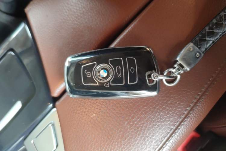 Used BMW 5 Series 2014 520Li Elegant Model Vehicle Key