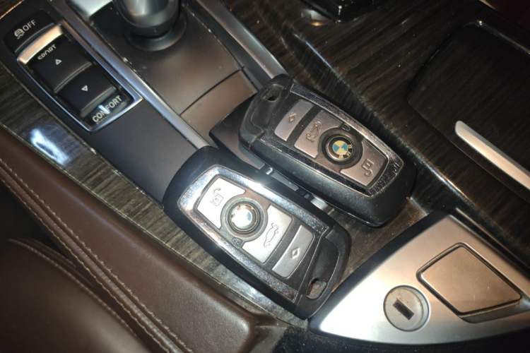Used BMW 5 Series 2014 525Li Luxury Design Package Vehicle Key