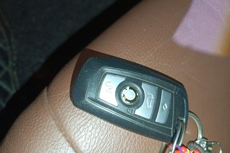 Used BMW 5 Series 2014 525Li Leading Model Vehicle Key