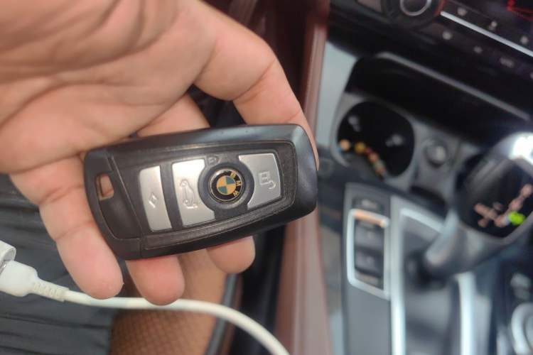 Used BMW 5 Series 2014 520Li Elegant Model Vehicle Key