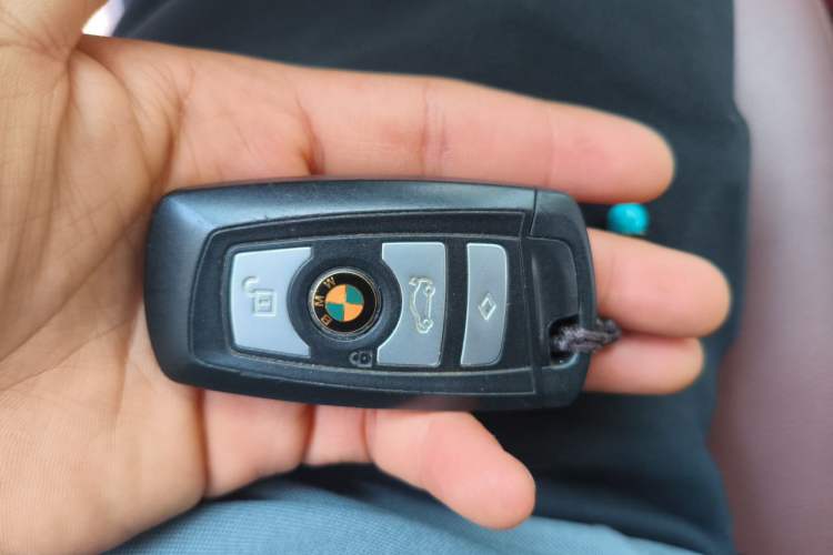 Used BMW 5 Series 2014 520Li Elegant Model Vehicle Key