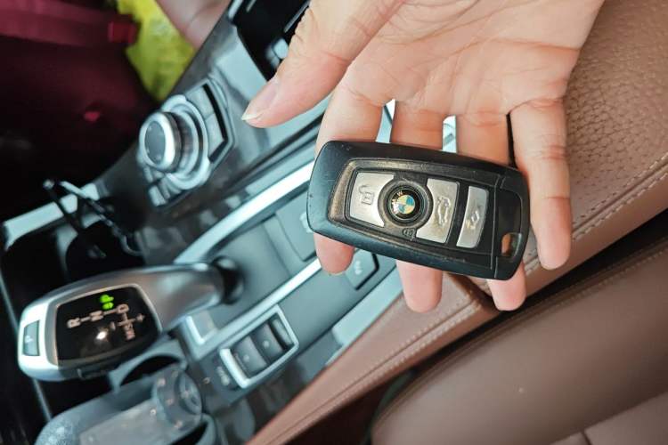 Used BMW 5 Series 2014 525Li Leading Model Vehicle Key