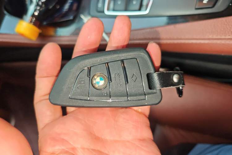 Used BMW 5 Series 2014 525Li Leading Model Vehicle Key