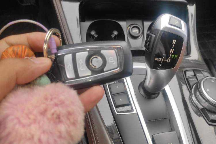 Used BMW 5 Series 2014 525Li Luxury Design Package Vehicle Key