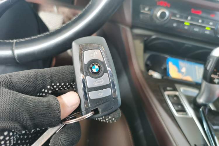 Used BMW 5 Series 2014 525Li Luxury Design Package Vehicle Key