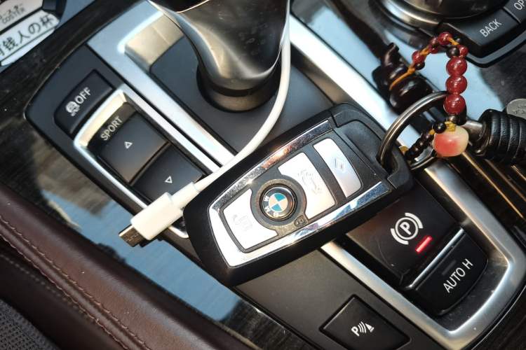 Used BMW 5 Series 2014 525Li Luxury Design Package Vehicle Key