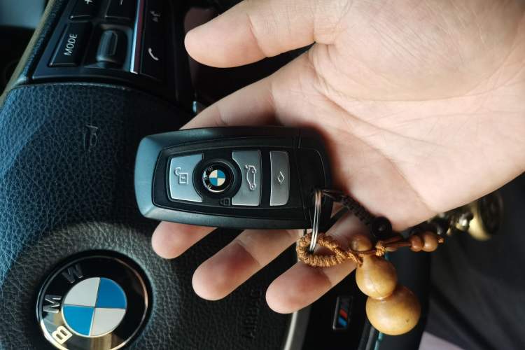 Used BMW 5 Series 2014 520Li Elegant Model Vehicle Key