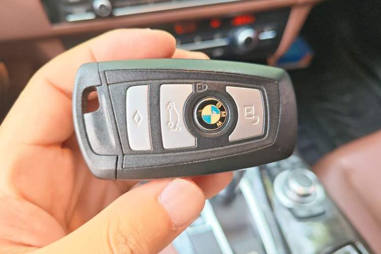 Used BMW 5 Series 2014 525Li Leading Model Vehicle Key