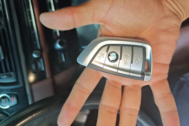 Used BMW 5 Series 2014 520Li Elegant Model Vehicle Key