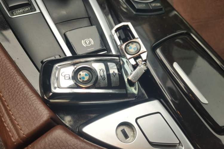 Used BMW 5 Series 2014 525Li Leading Model Vehicle Key