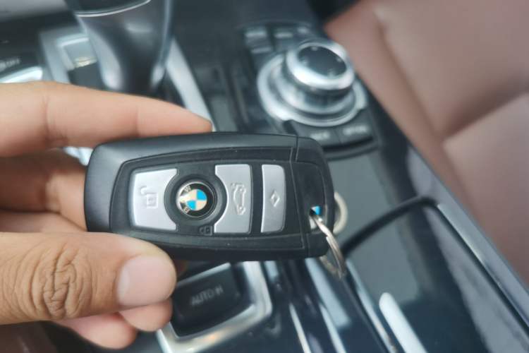Used BMW 5 Series 2014 520Li Elegant Model Vehicle Key