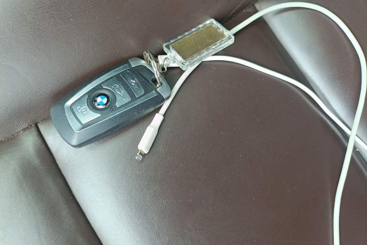 Used BMW 5 Series 2014 525Li Luxury Design Package Vehicle Key