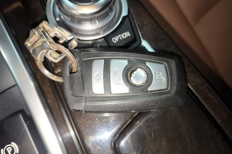 Used BMW 5 Series 2014 525Li Leading Model Vehicle Key