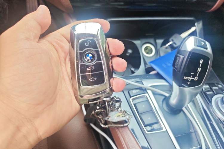 Used BMW 5 Series 2014 520Li Elegant Model Vehicle Key
