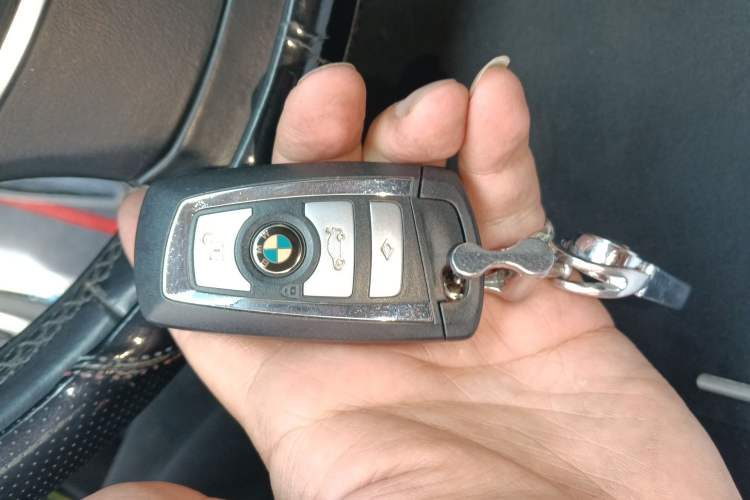 Used BMW 5 Series 2014 525Li Luxury Design Package Vehicle Key