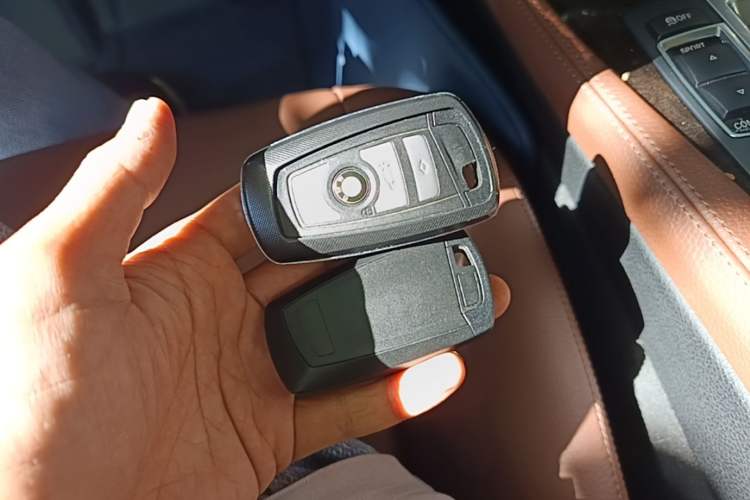 Used BMW 5 Series 2014 528Li Leading Model Vehicle Key