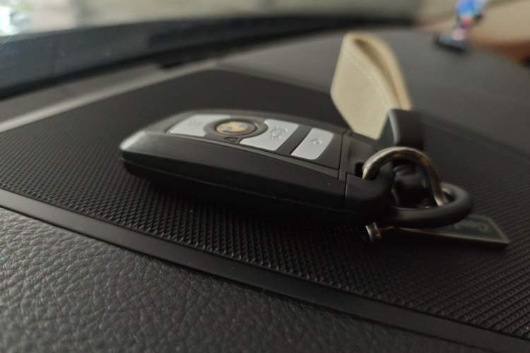Used BMW 5 Series 2014 525Li Leading Model Vehicle Key