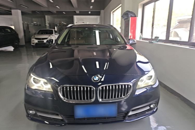 Used BMW 5 Series 2014 520i Touring Edition Front
