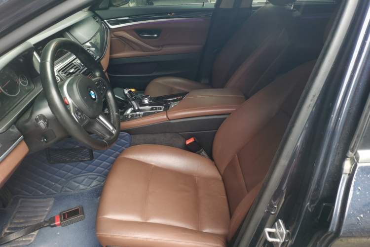 Used BMW 5 Series 2014 520i Touring Edition Left Front Seat