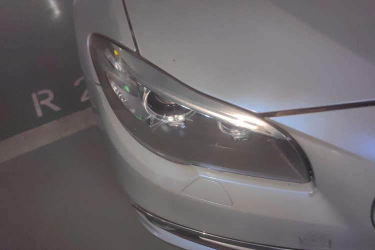 Used BMW 5 Series 2014 525Li Leading Model Right Front Headlight