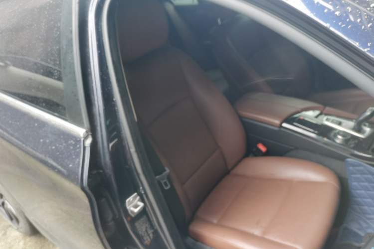 Used BMW 5 Series 2014 520i Touring Edition Right Front Seat