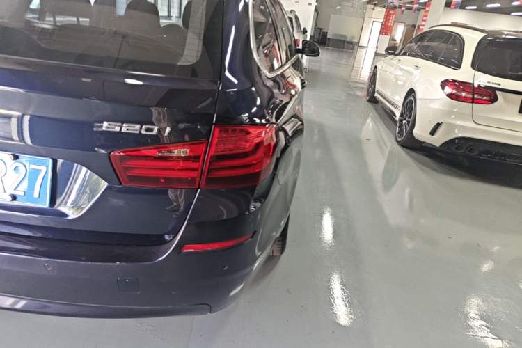 Used BMW 5 Series 2014 520i Touring Edition Right Rear Taillight