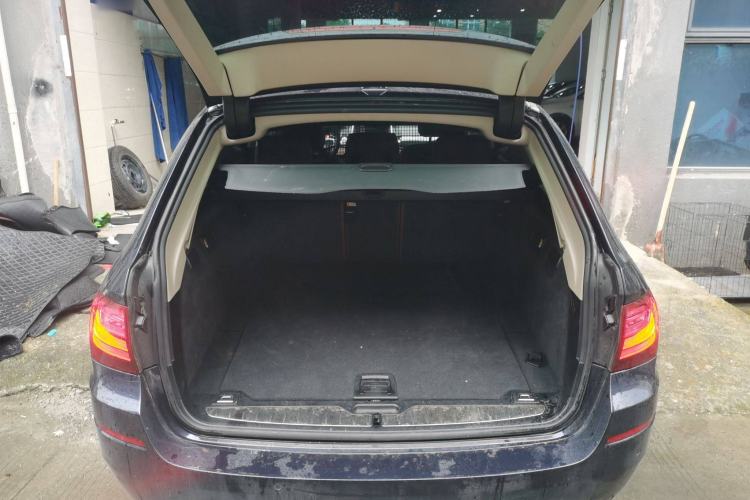 Used BMW 5 Series 2014 520i Touring Edition Trunk