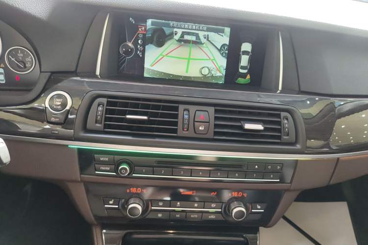Used BMW 5 Series 2014 525Li Luxury Design Package Audio And AC Panel