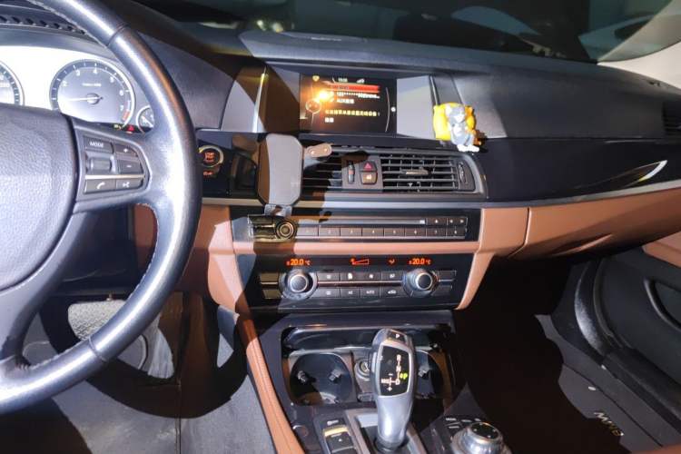 Used BMW 5 Series 2014 520Li Elegant Model Audio And AC Panel