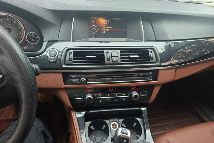 Used BMW 5 Series 2014 520Li Elegant Model Audio And AC Panel