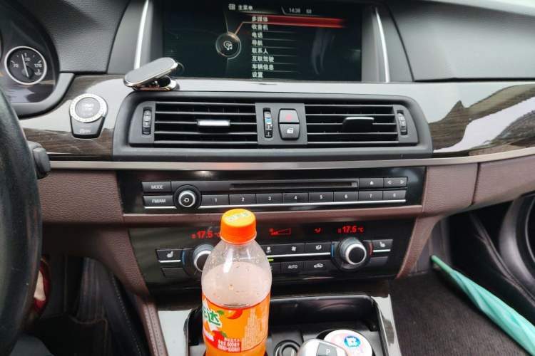 Used BMW 5 Series 2014 525Li Luxury Design Package Audio And AC Panel