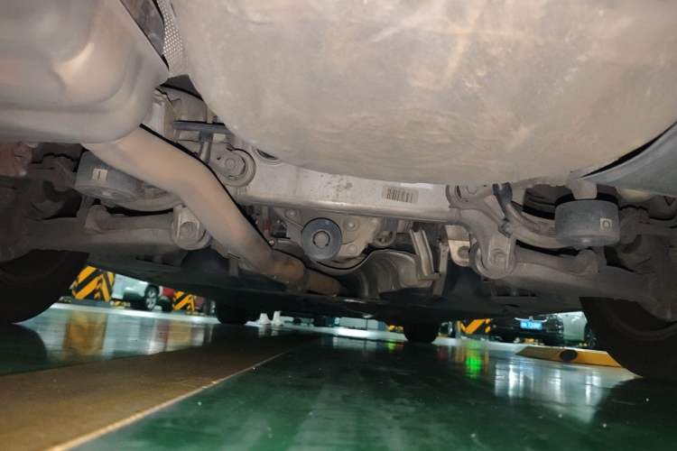 Used BMW 5 Series 2014 525Li Leading Model Chassis Rear