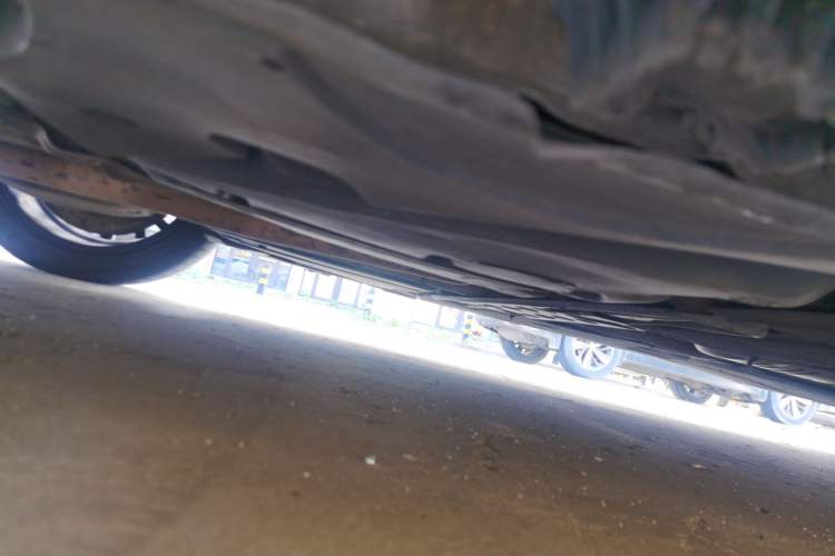 Used BMW 5 Series 2014 525Li Luxury Design Package Chassis Rear Right