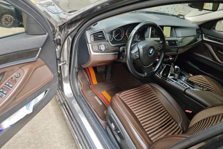 Used BMW 5 Series 2014 525Li Luxury Design Package Driver Seat