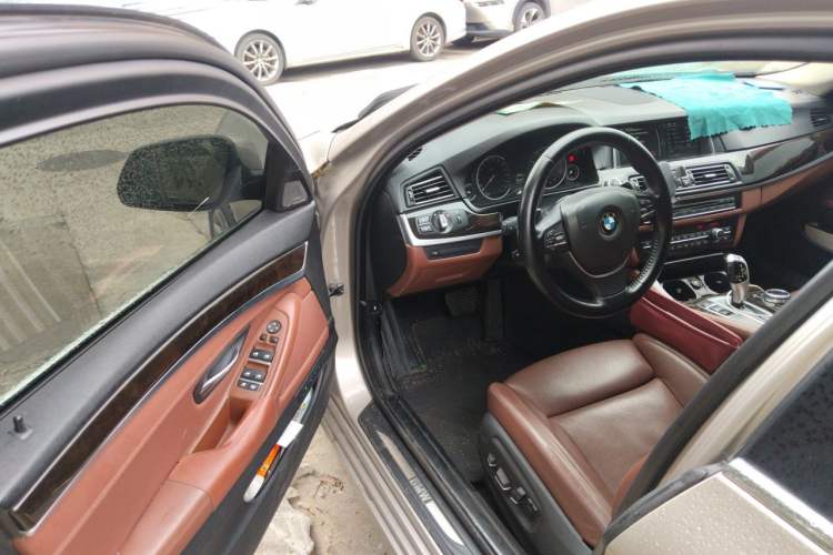 Used BMW 5 Series 2014 535Li Leading Model Driver Seat