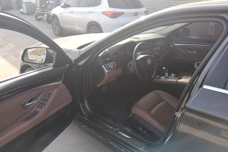 Used BMW 5 Series 2014 525Li Leading Model Driver Seat