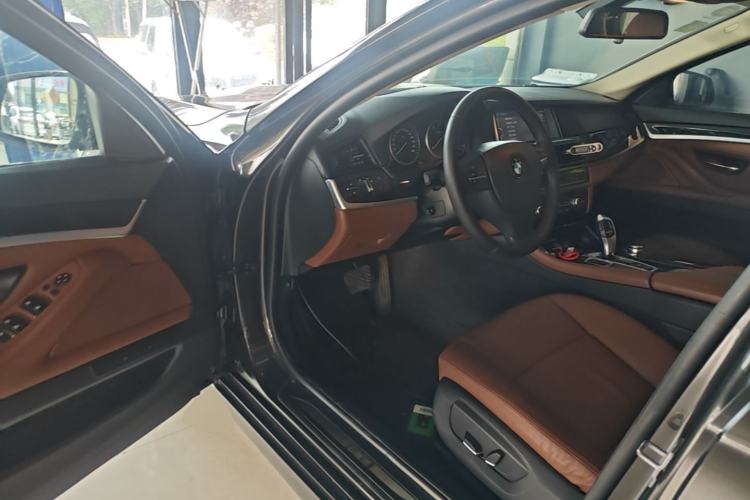 Used BMW 5 Series 2014 520Li Elegant Model Driver Seat