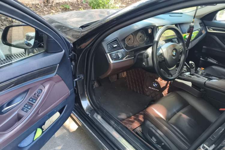 Used BMW 5 Series 2014 525Li Luxury Design Package Driver Seat
