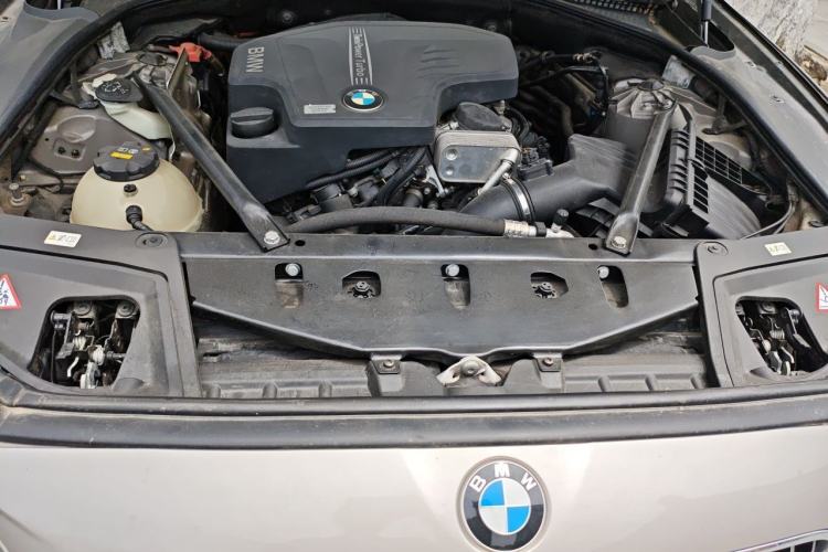 Used BMW 5 Series 2014 520i Elegant Edition Engine Bay
