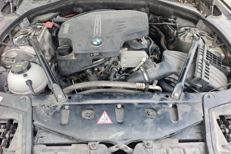 Used BMW 5 Series 2014 520Li Elegant Model Engine Bay