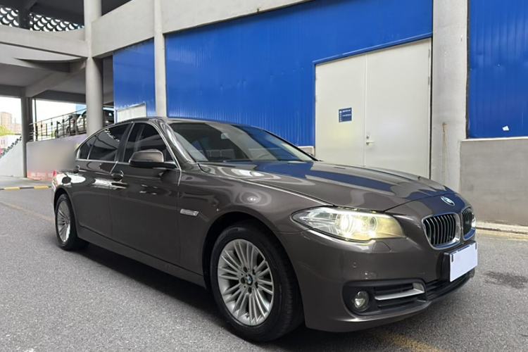 Used BMW 5 Series 2014 525Li Leading Model Exterior 4