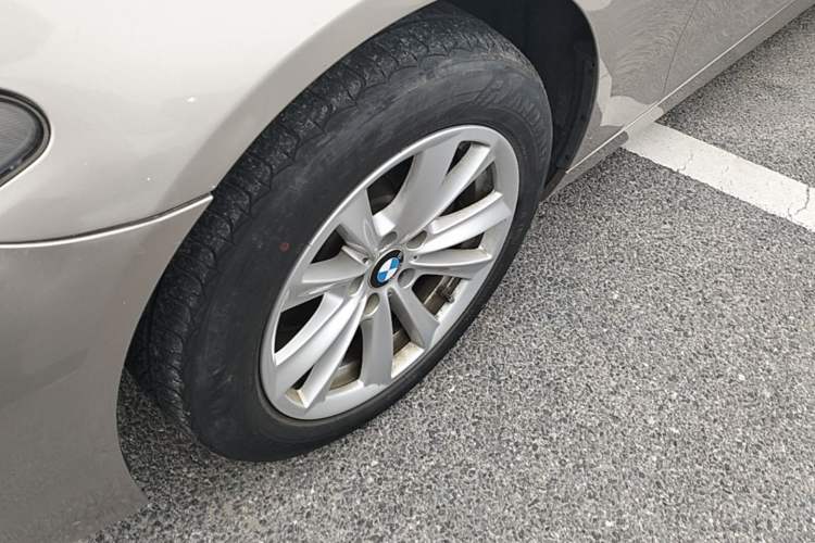 Used BMW 5 Series 2014 520Li Elegant Model Exterior 4