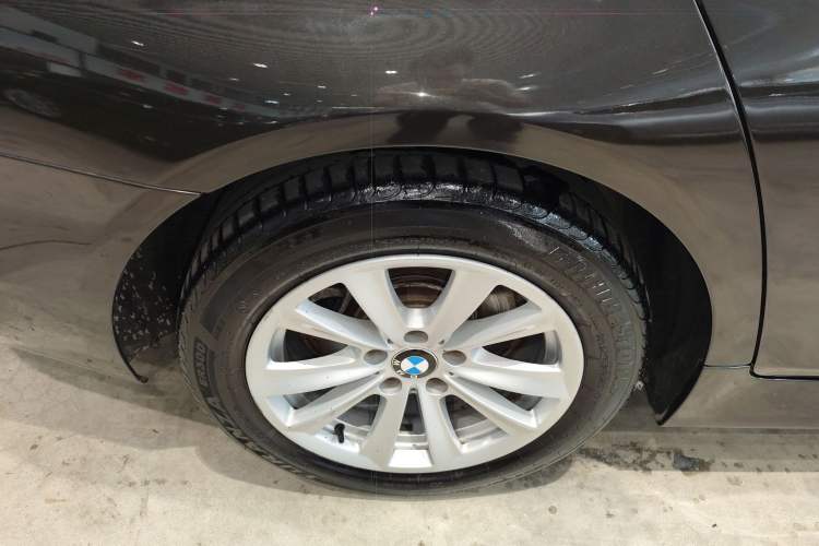 Used BMW 5 Series 2014 520Li Elegant Model Exterior 4