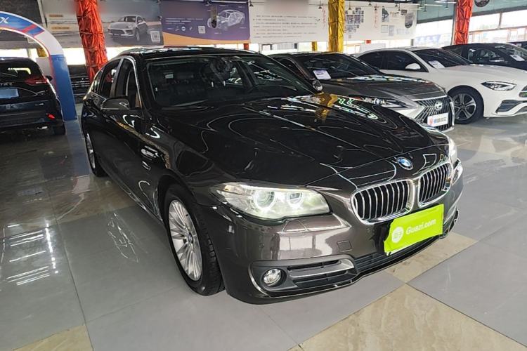 Used BMW 5 Series 2014 525Li Leading Model Front Right 45 Deg
