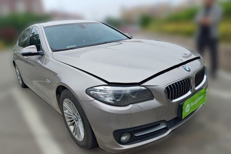 Used BMW 5 Series 2014 525Li Leading Model Front Right 45 Deg