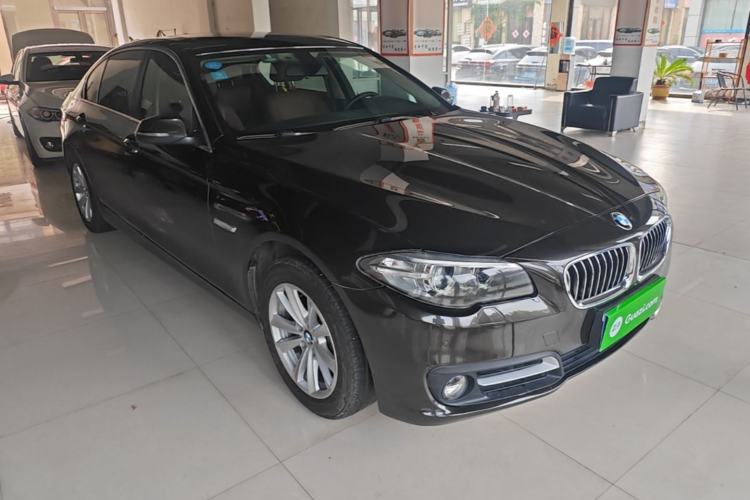 Used BMW 5 Series 2014 520Li Elegant Model Front Right 45 Deg