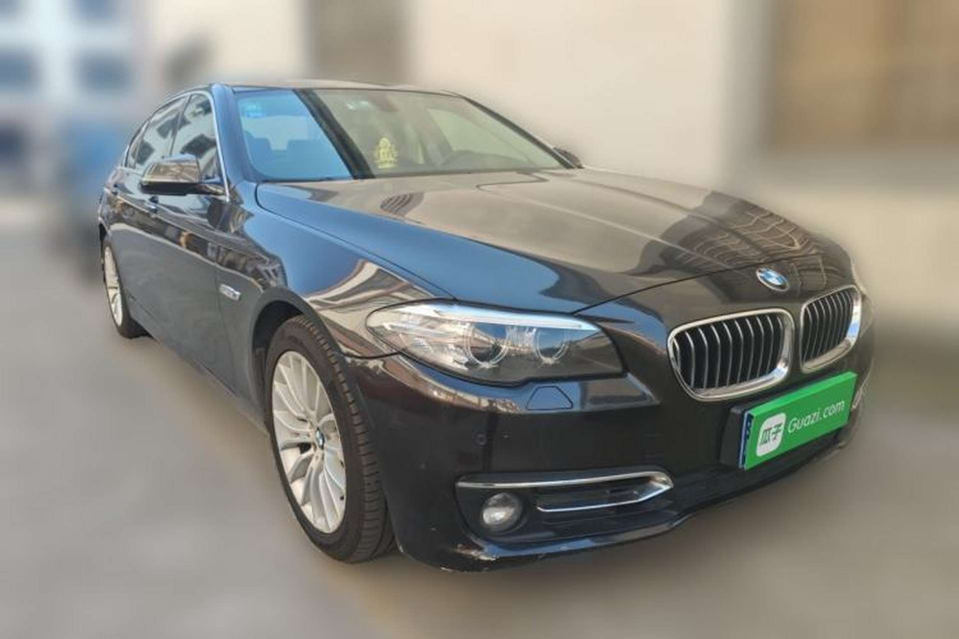 Used BMW 5 Series 2014 525Li Luxury Design Package Front Right 45 Deg